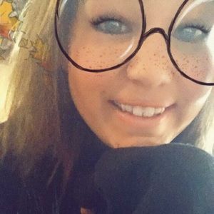 Meet your Posher, Salina